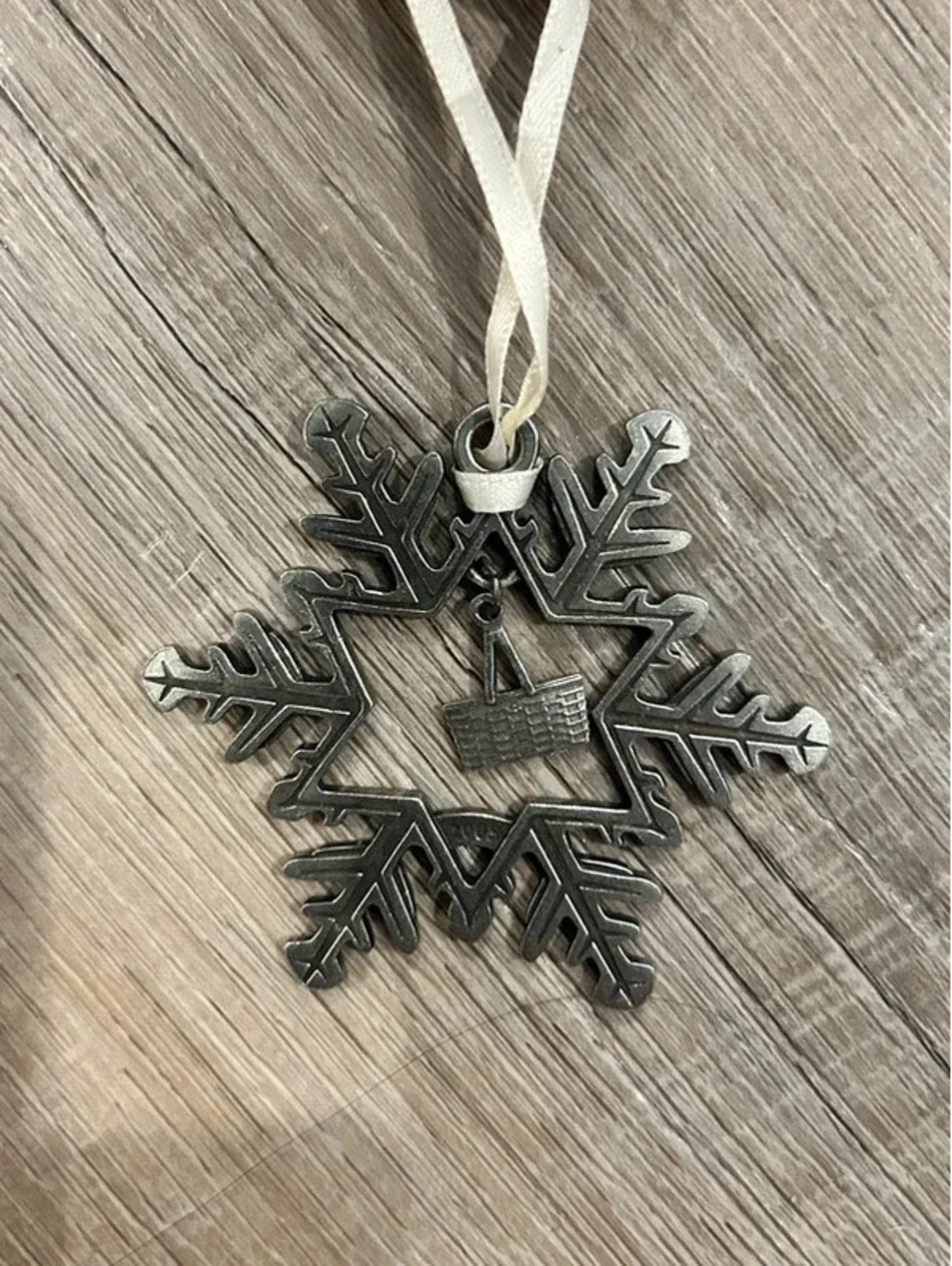 Longaberger Homestead Pewter Snowflake Hanging Ornament Christmas